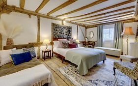 Tudor Cottage By Spa Town Property - Historic Charm In Warwick Town Centre